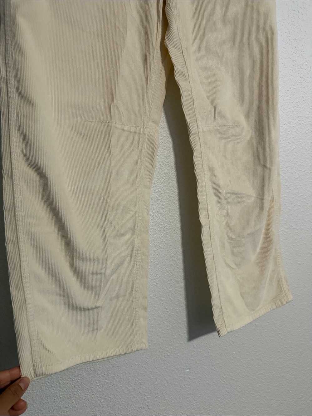 Madewell The Darted Barrel-Leg Utility Pant in Corduroy - Picture 5 of 8